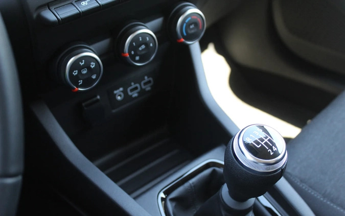 Renault Clio cena 65900 przebieg: 11832, rok produkcji 2022 z Wrocław małe 379
